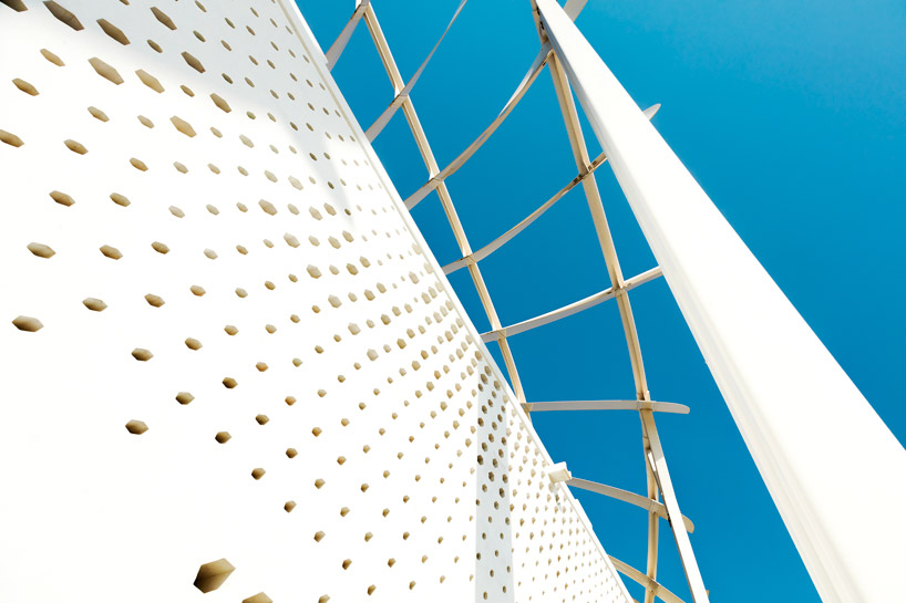 snohetta-mutrah-fish-market-designboom-20