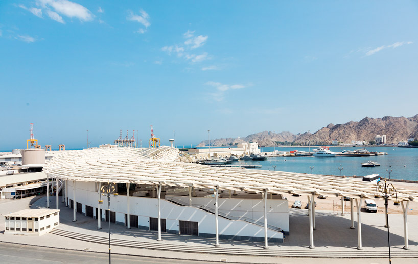 snohetta-mutrah-fish-market-designboom-7