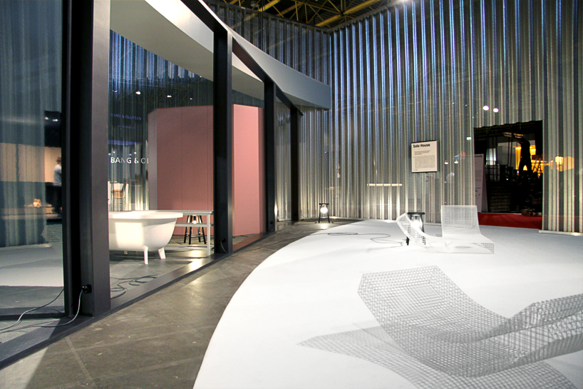 biennale-interieur-2016-silver-lining-interiors-solo-house-office-kgdvs-designboom-001