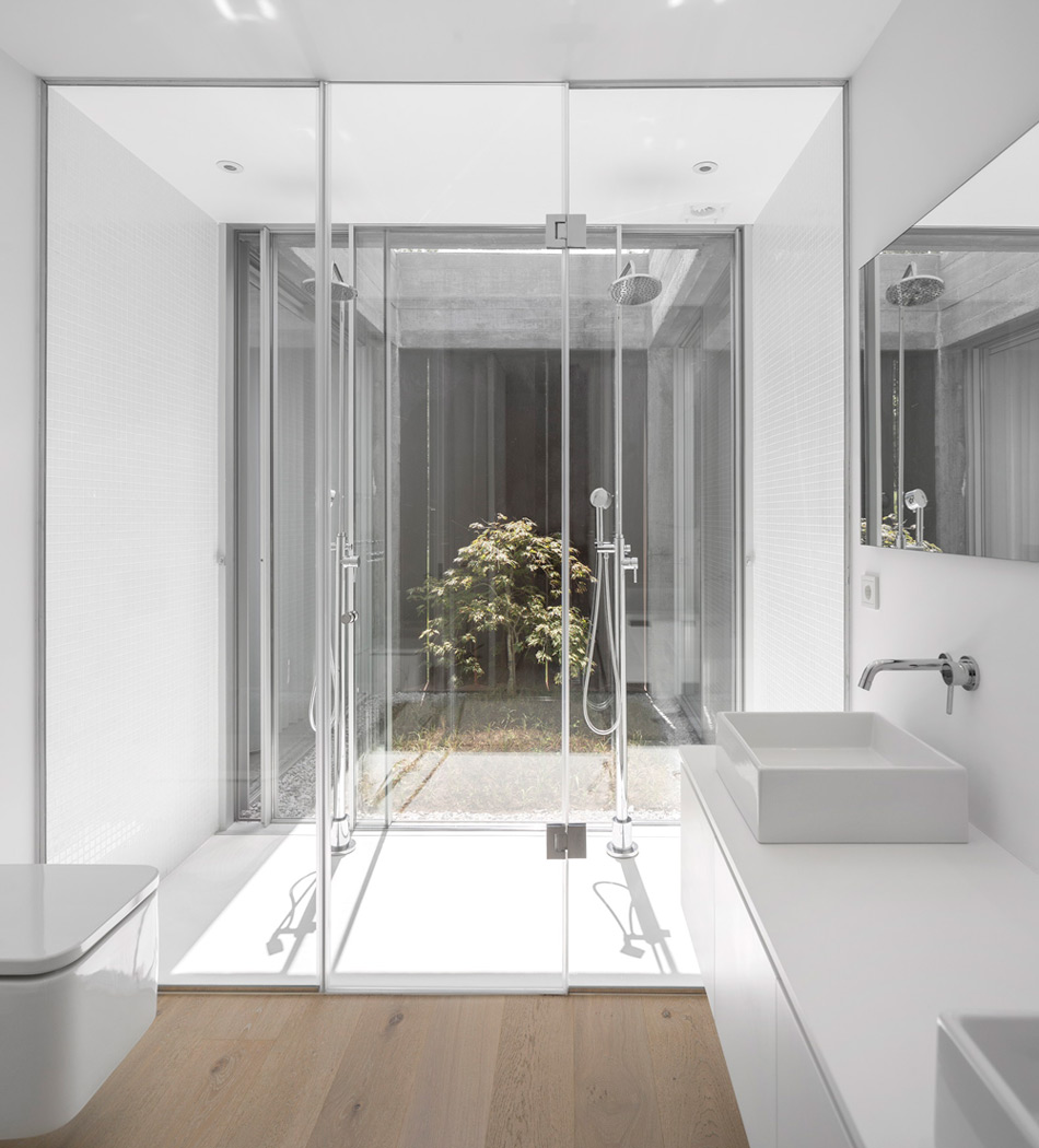 spaceworkers sambade house designboom