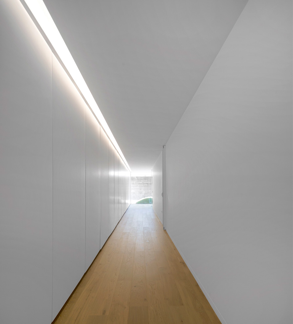 spaceworkers sambade house designboom