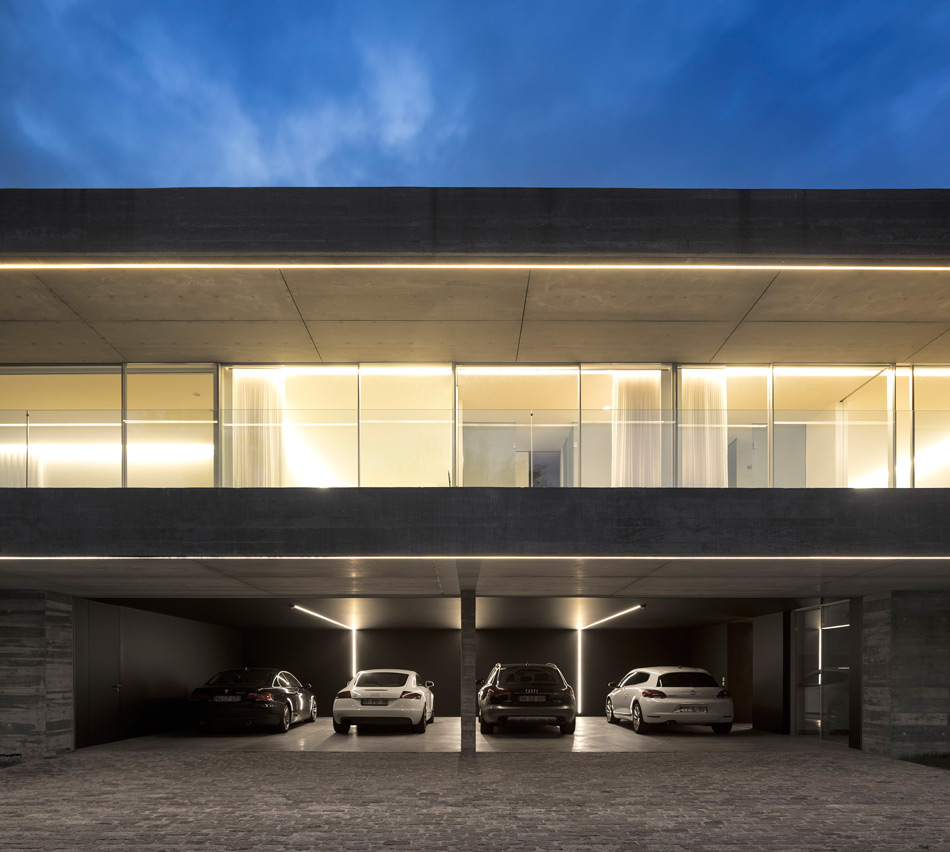 spaceworkers sambade house designboom
