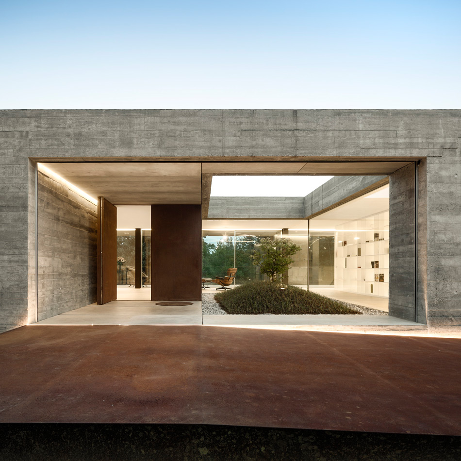 spaceworkers sambade house designboom