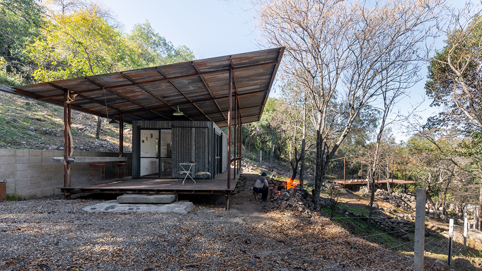 STC arquitectos refuge la paisanita cordoba argentina designboom