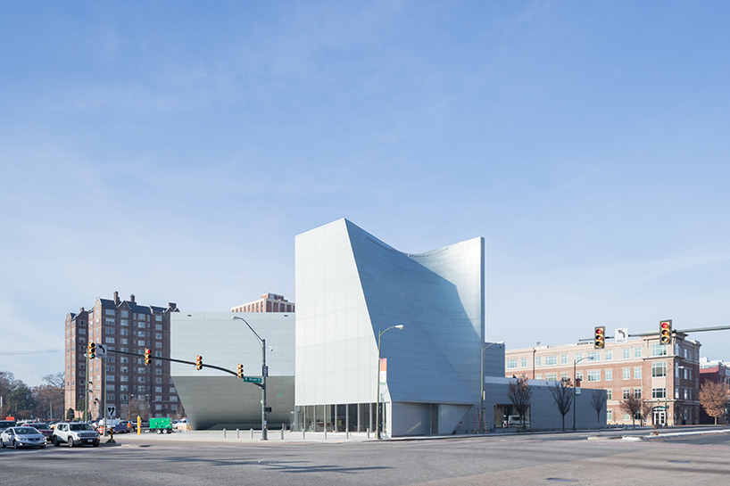 steven holl's institute for contemporary art in virginia designboom