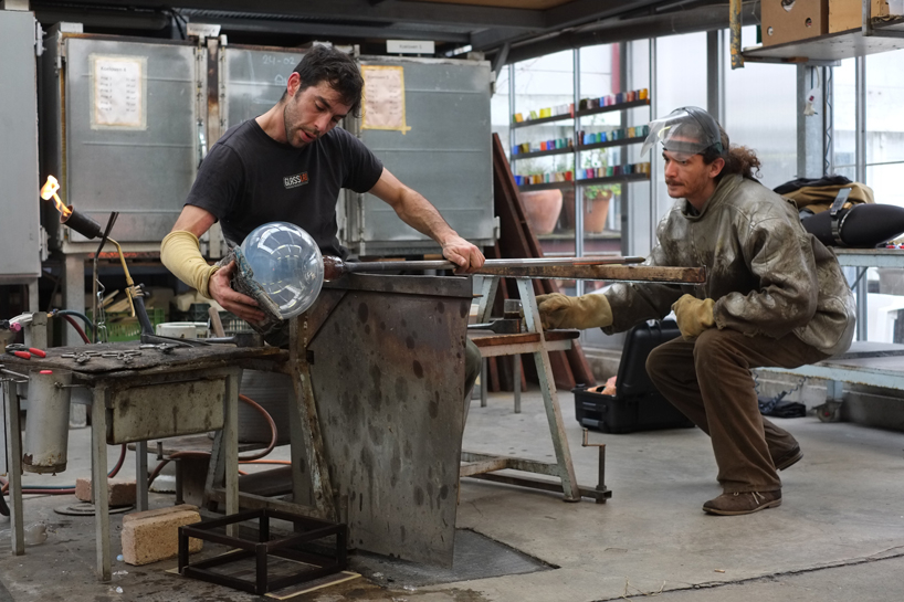 studio thier&vandaalen design glass blown cabinets for precious objects