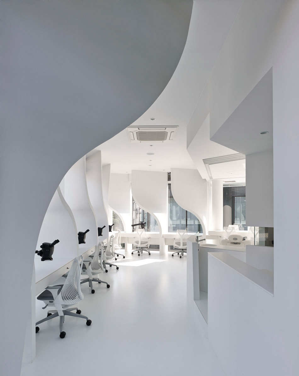 takato tamagami creates customized dental lab in tokyo