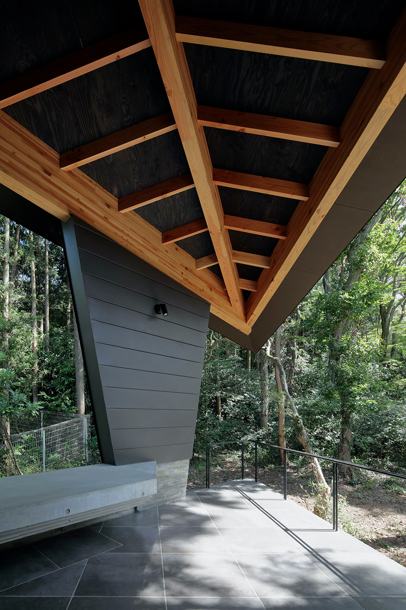 irregular-angled-phase-dance-residence-takeshi-hirobe-tree-japan-designboom-13