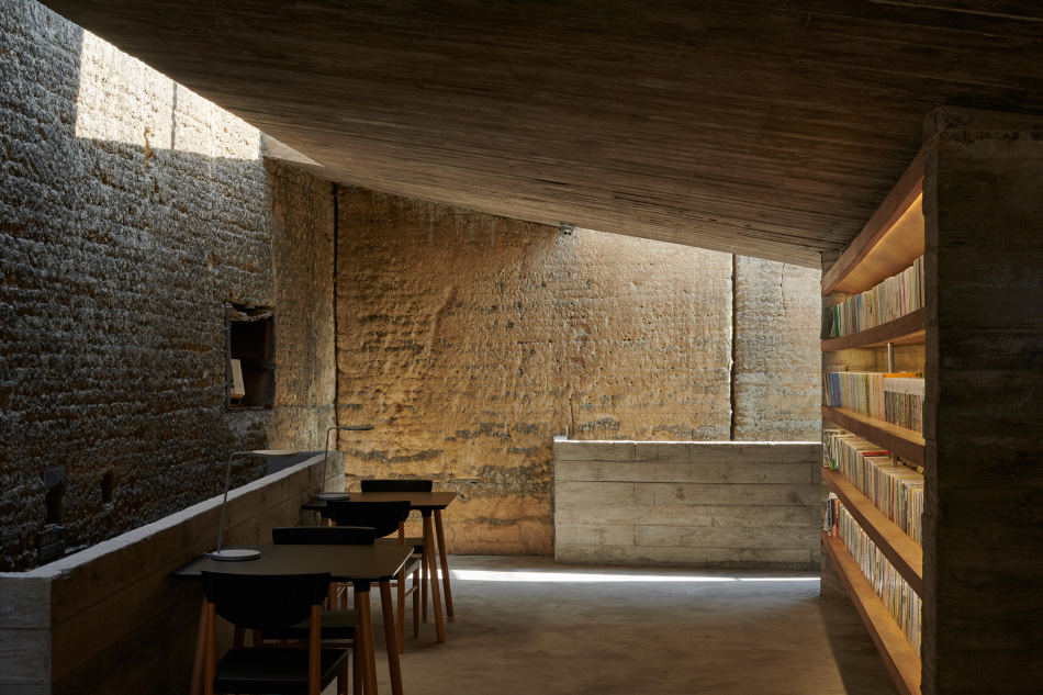 TAO xiadi paddy field bookstore librairie avant-garde designboom