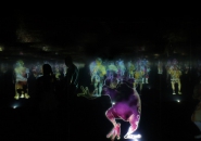 teamlab-project-a-maze-of-dancing-japanese-holograms-designboom-11