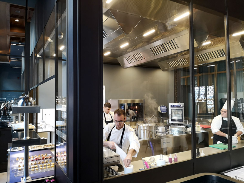 voce-aimo-nadia-milan-designboom-818-17