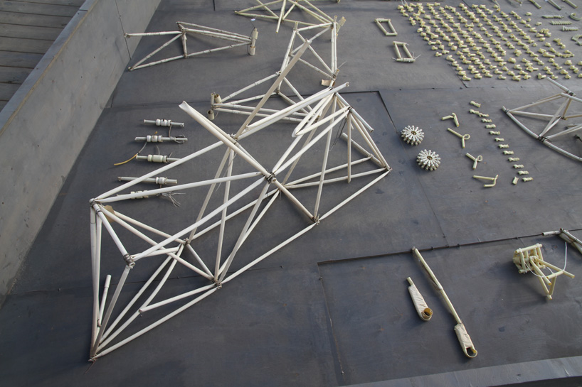 theo jansen\'s strandbeest interpreted by 3D printing at art basel miami beach
