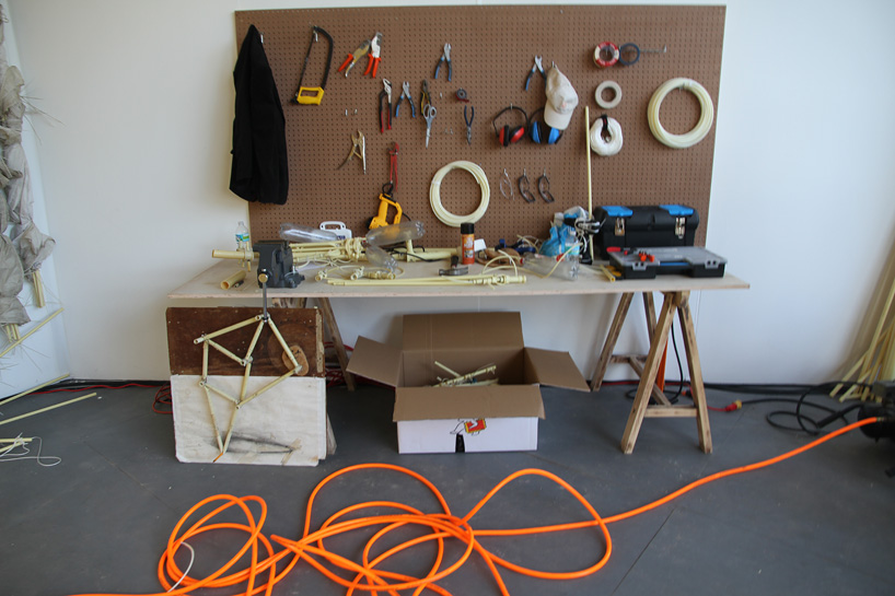 theo jansen\'s strandbeest interpreted by 3D printing at art basel miami beach