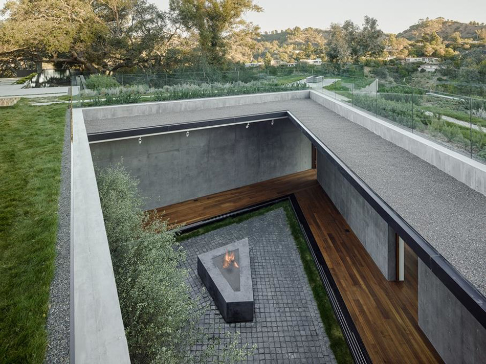 walker workshop oak pass main house beverly hills california designboom