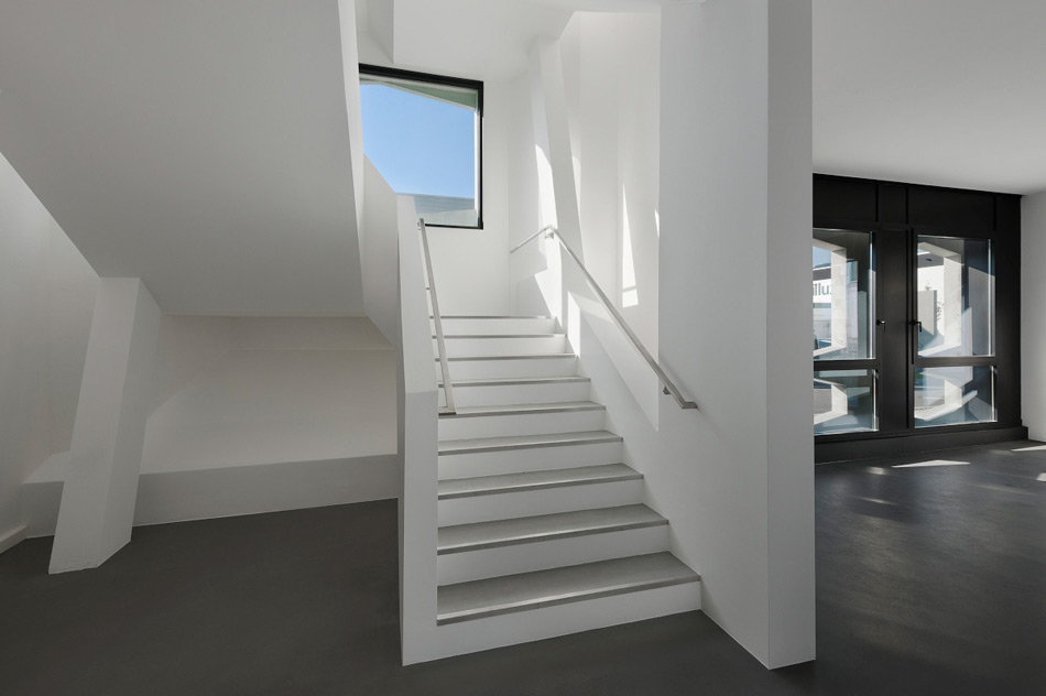 wurm wurm neutrabuilding jena germany designboom