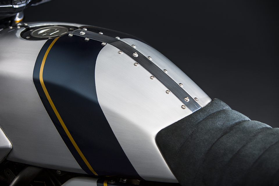 yamaha-bunker-custom-xsr700-yard-built-motorcycle-designboom-gallery05