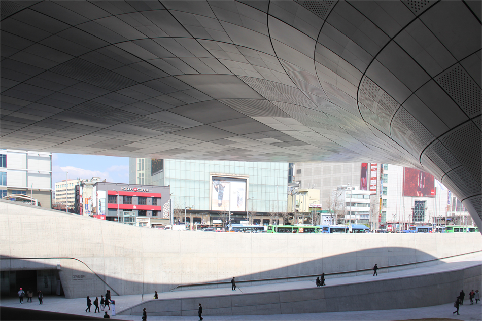 zaha hadid: dongdaemun design park, seoul