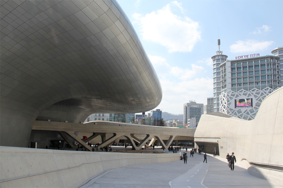 zaha hadid: dongdaemun design park, seoul