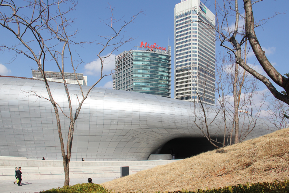 zaha hadid: dongdaemun design park, seoul