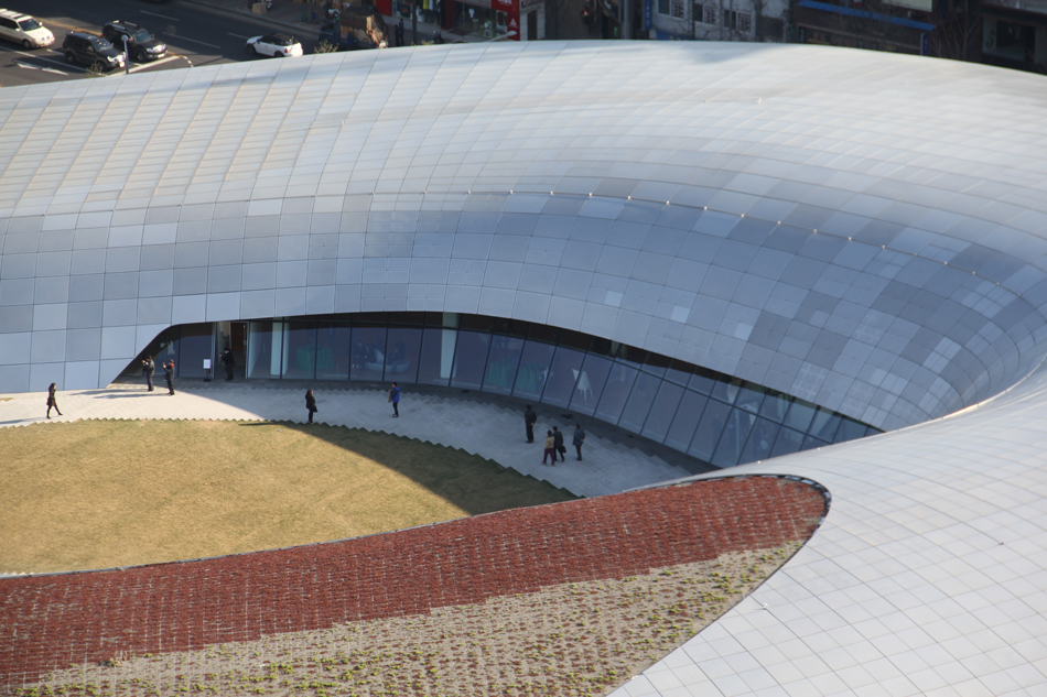 zaha hadid: dongdaemun design park, seoul