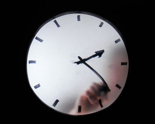maarten baas: 'real time', clock movies at milan design week 09