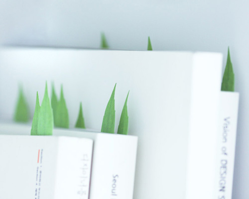designboom shop: adhesive leaf bookmark by appree
