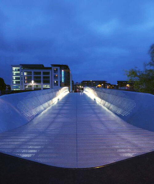 niall mclaughlin architects: TQ2 footbridge in bristol