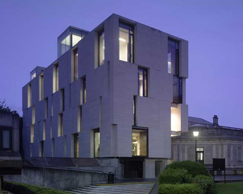 mccullough mulvin architects: the long room hub