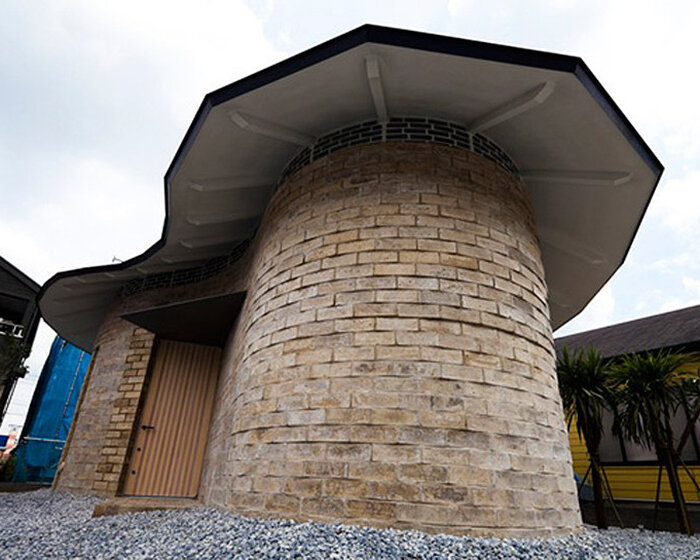 atelier tekuto: earth bricks