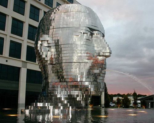 david černý's 'metalmorphosis' sculpture in north carolina
