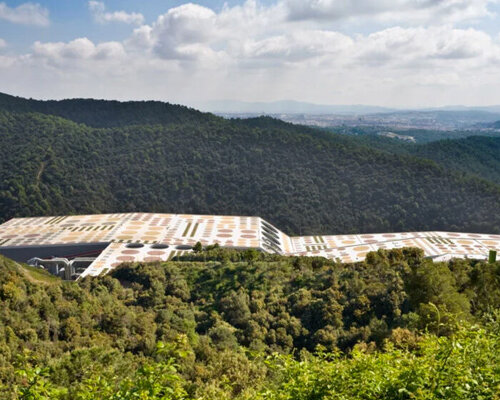 batlle i roig arquitectes: waste treatment facility from vallès occidental in vacarisses