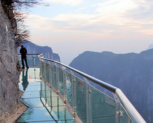 glass walkway at china's tianmen mountain park