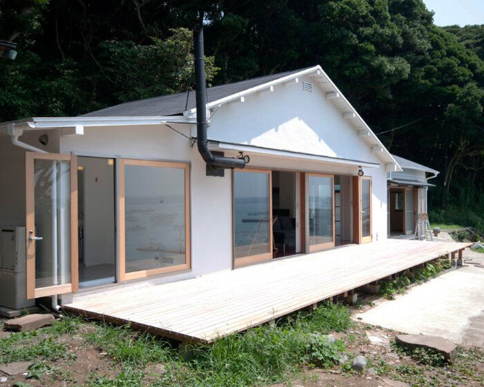 ROOVICE: sajima weekend house