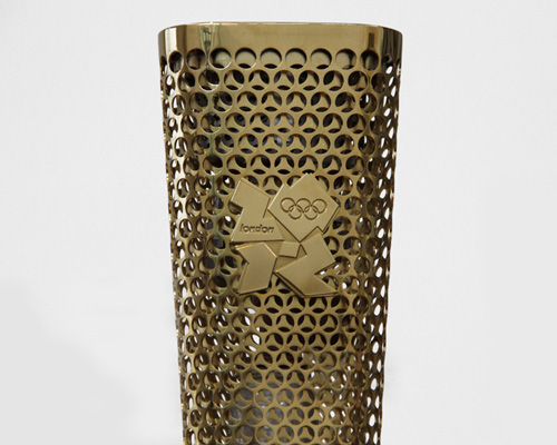 london olympic torch by barber osgerby wins design of the year 2012