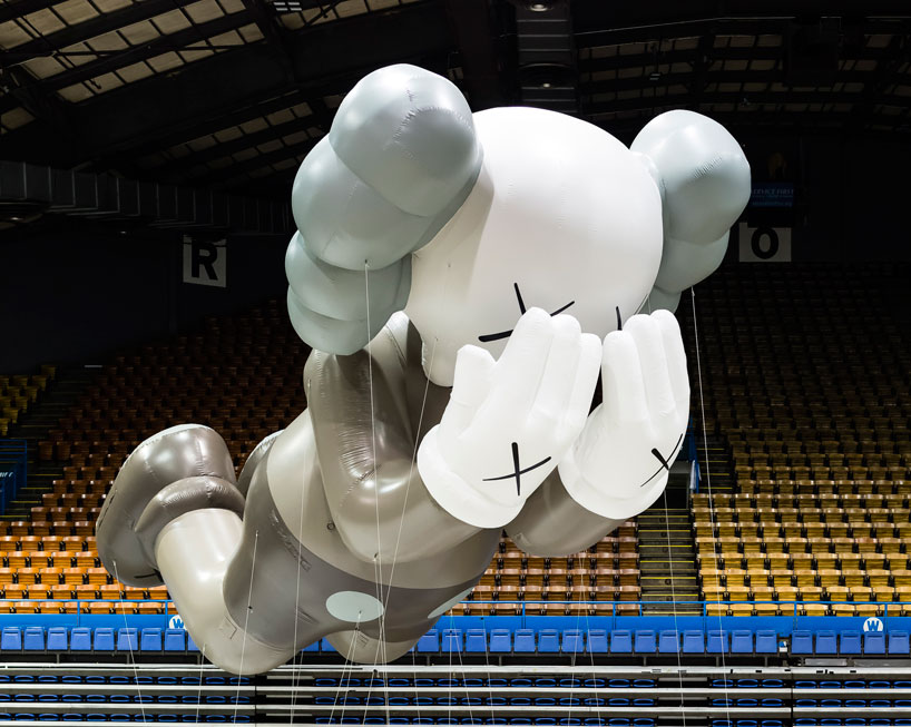 KAWS thanksgiving day companion balloon
