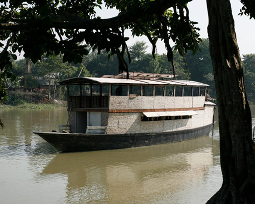 solar powered floating schools in bangladesh