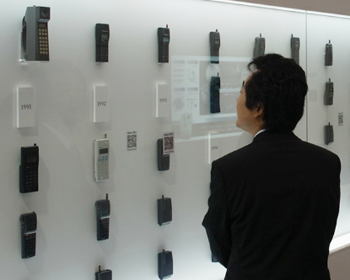 evolution of the mobile phone by docomo