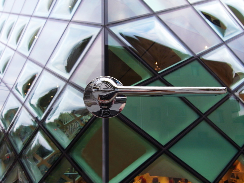 colombo design: tool by michele de lucchi in tokyo