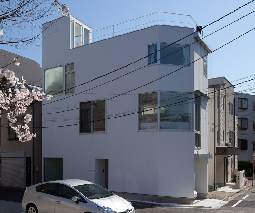 LEVEL architects: house in monzennakacho