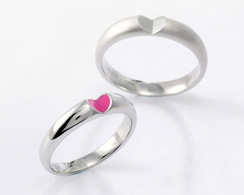 new color: heart ring by innopark at designboom shop