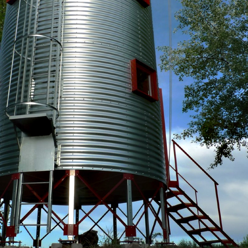 syllogie inhabitable silo by antoine pradels and gregoire chombard