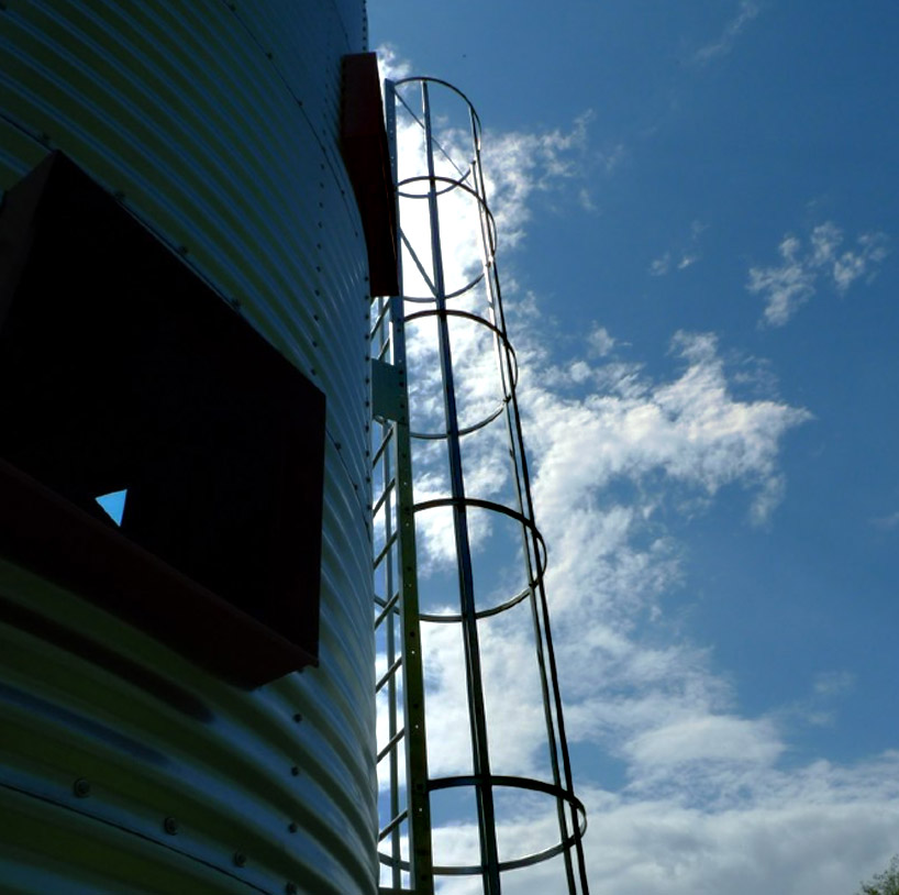 syllogie inhabitable silo by antoine pradels and gregoire chombard