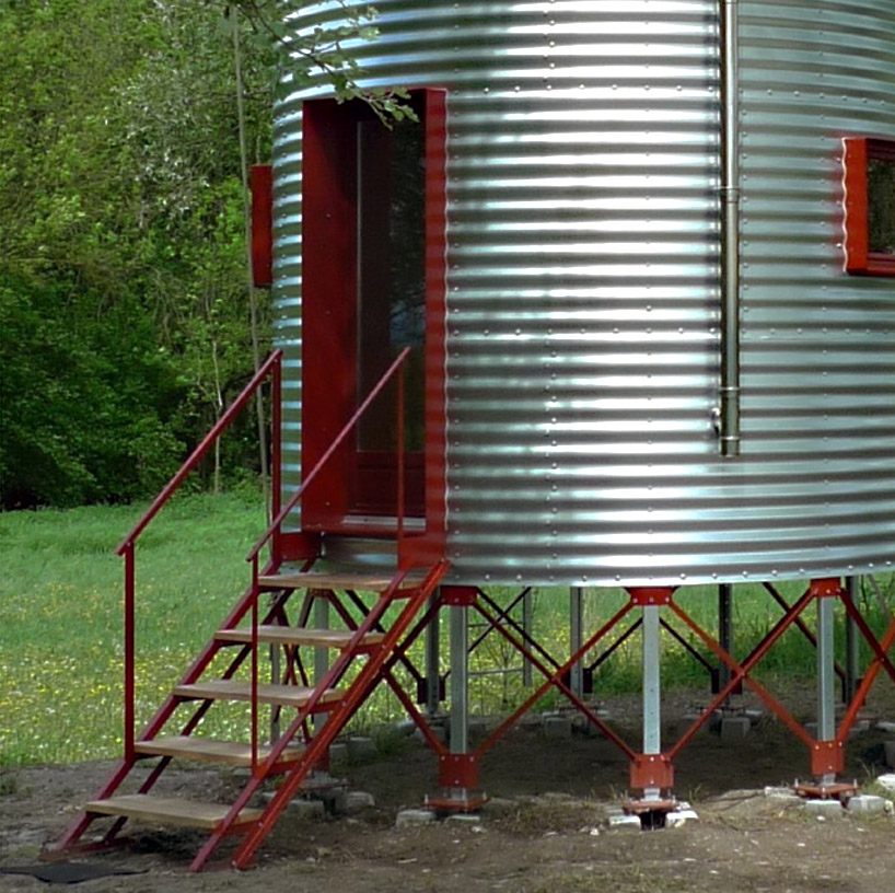 syllogie inhabitable silo by antoine pradels and gregoire chombard