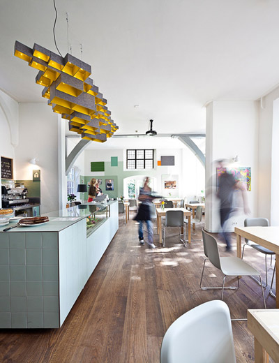 overtreders w: thuys at the dolhuys