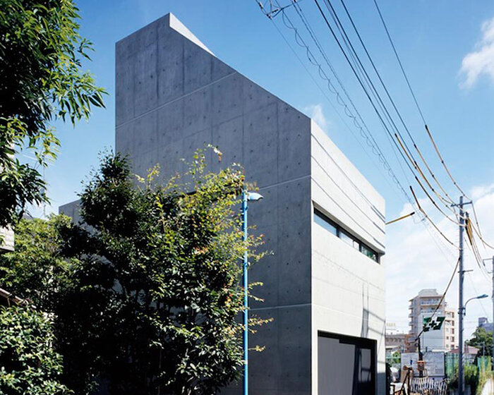 apollo architects and associates: grow   a family home in downtown tokyo