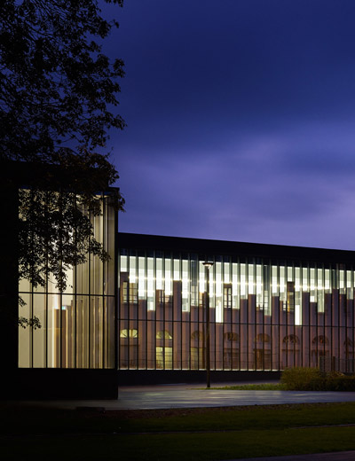 LAN architecture: gymnasium + town hall esplanade in chelles