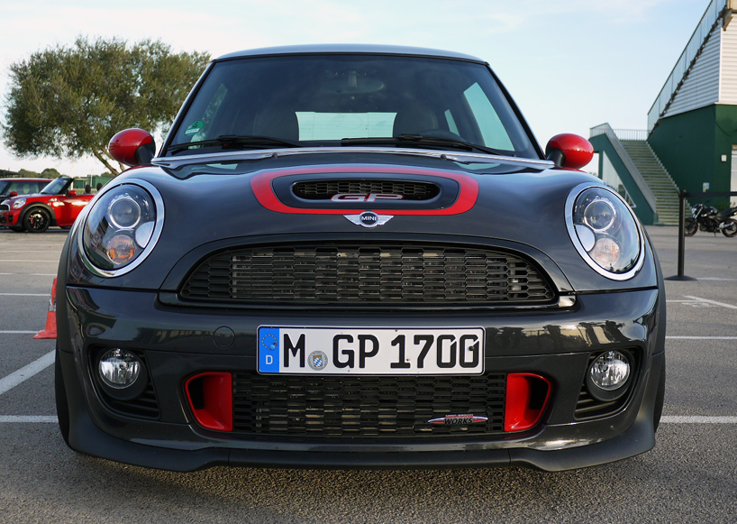 cooperW01 MINI john cooper works GP in mallorca