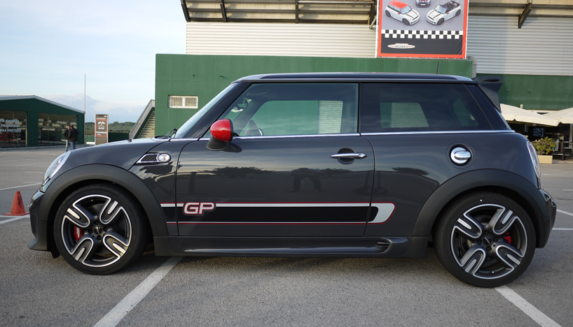 cooperW01 MINI john cooper works GP in mallorca