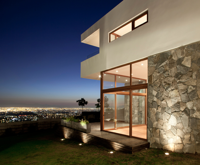 emA arquitectos: donoso house