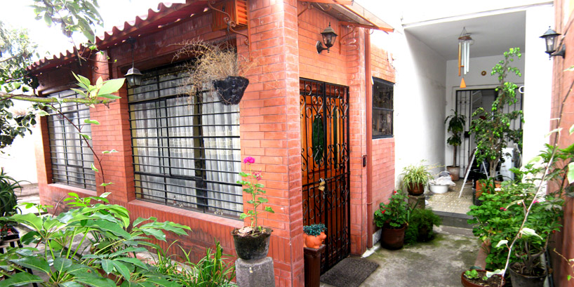 daniel moreno flores: mike's studio and workshop